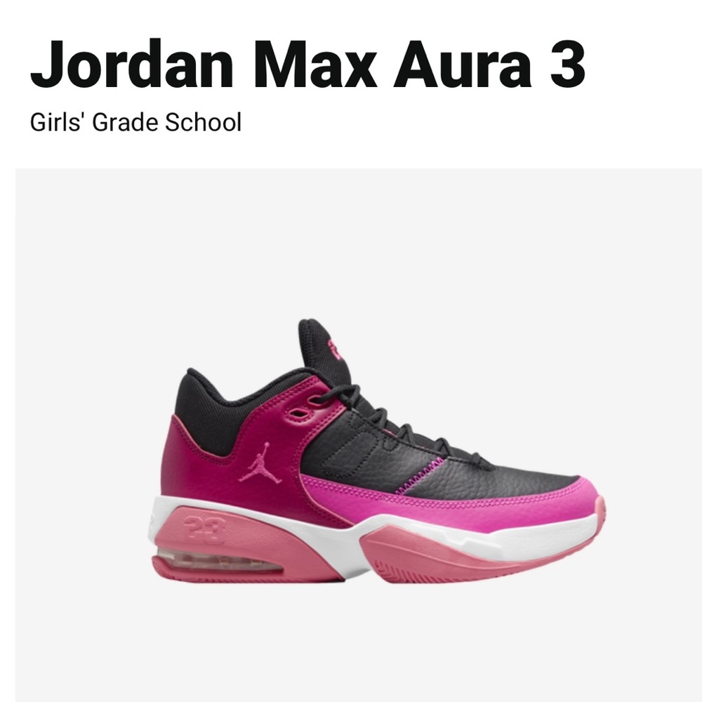 Jordan Max Aura Girls Basketball shoes. Size 5.5 youth (big girls)